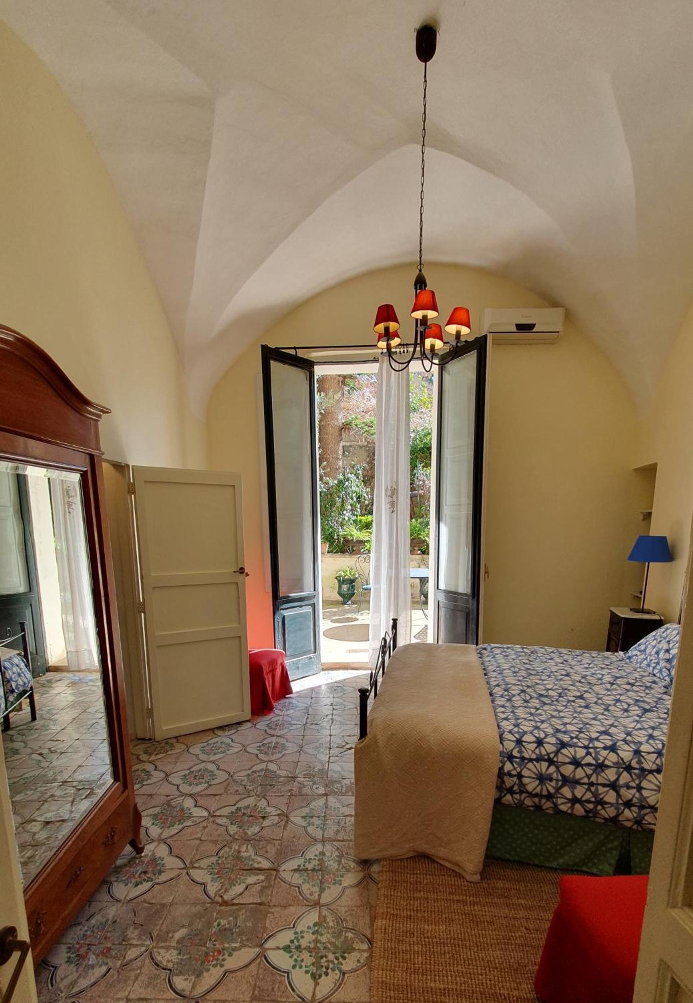 Palazzo Bernardini Apartment Lecce Exterior foto