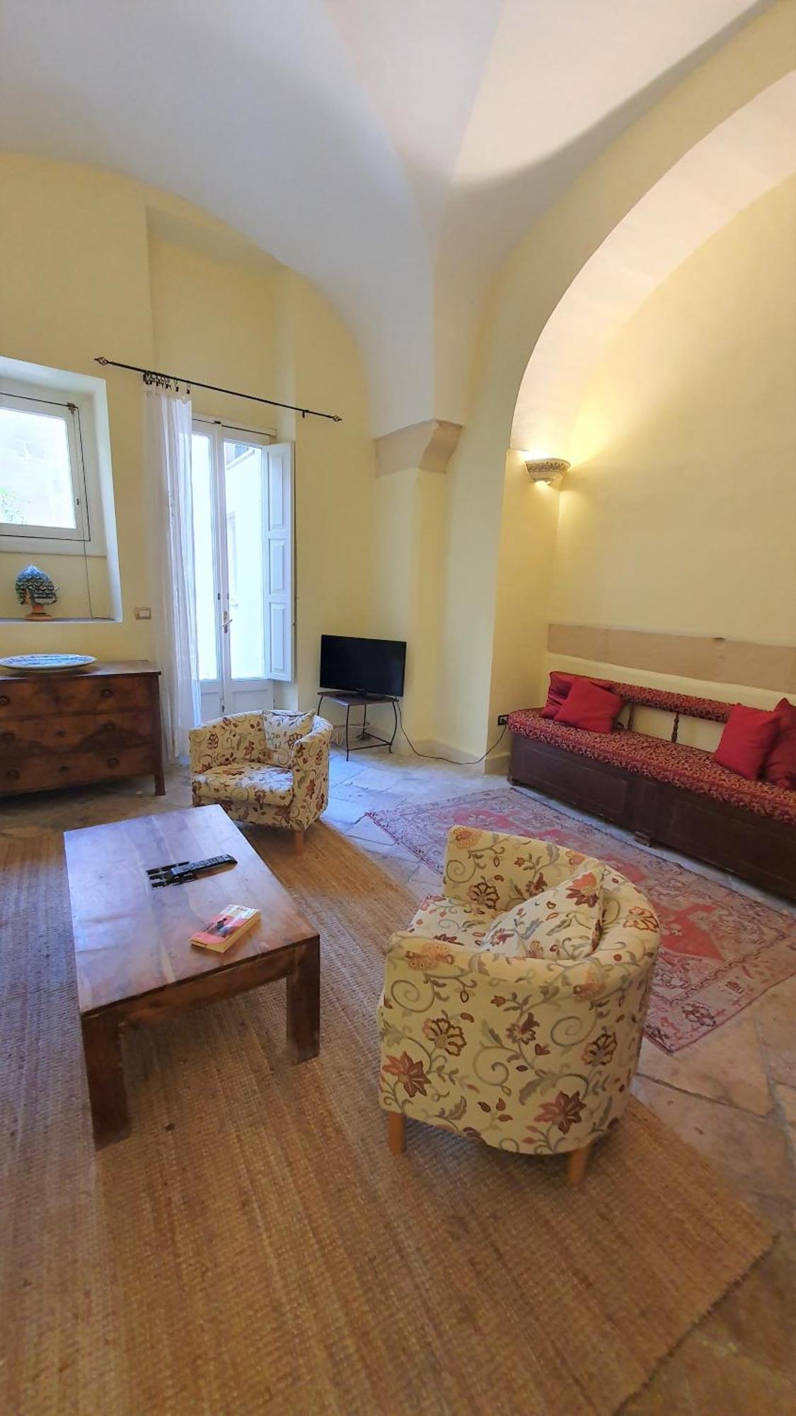 Palazzo Bernardini Apartment Lecce Exterior foto